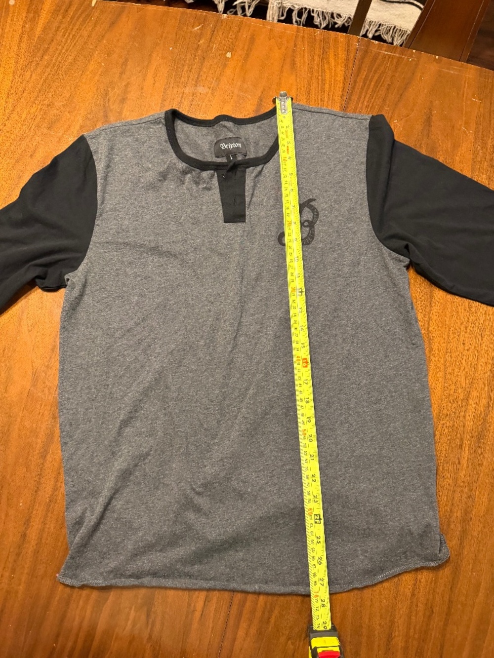 Men’s Brixton three quarter sleeve shirt.